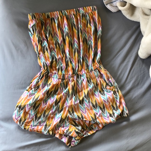 Charlotte Russe Other - Strapless romper